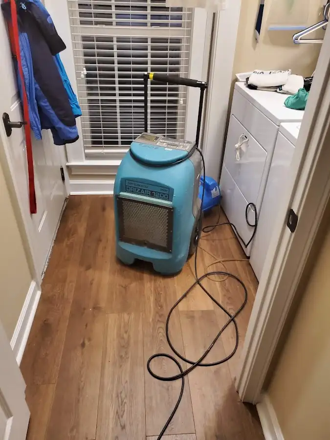 Commercial dehumidifier deployed for Crawl Space Restoration in Lauderdale-by-the-Sea